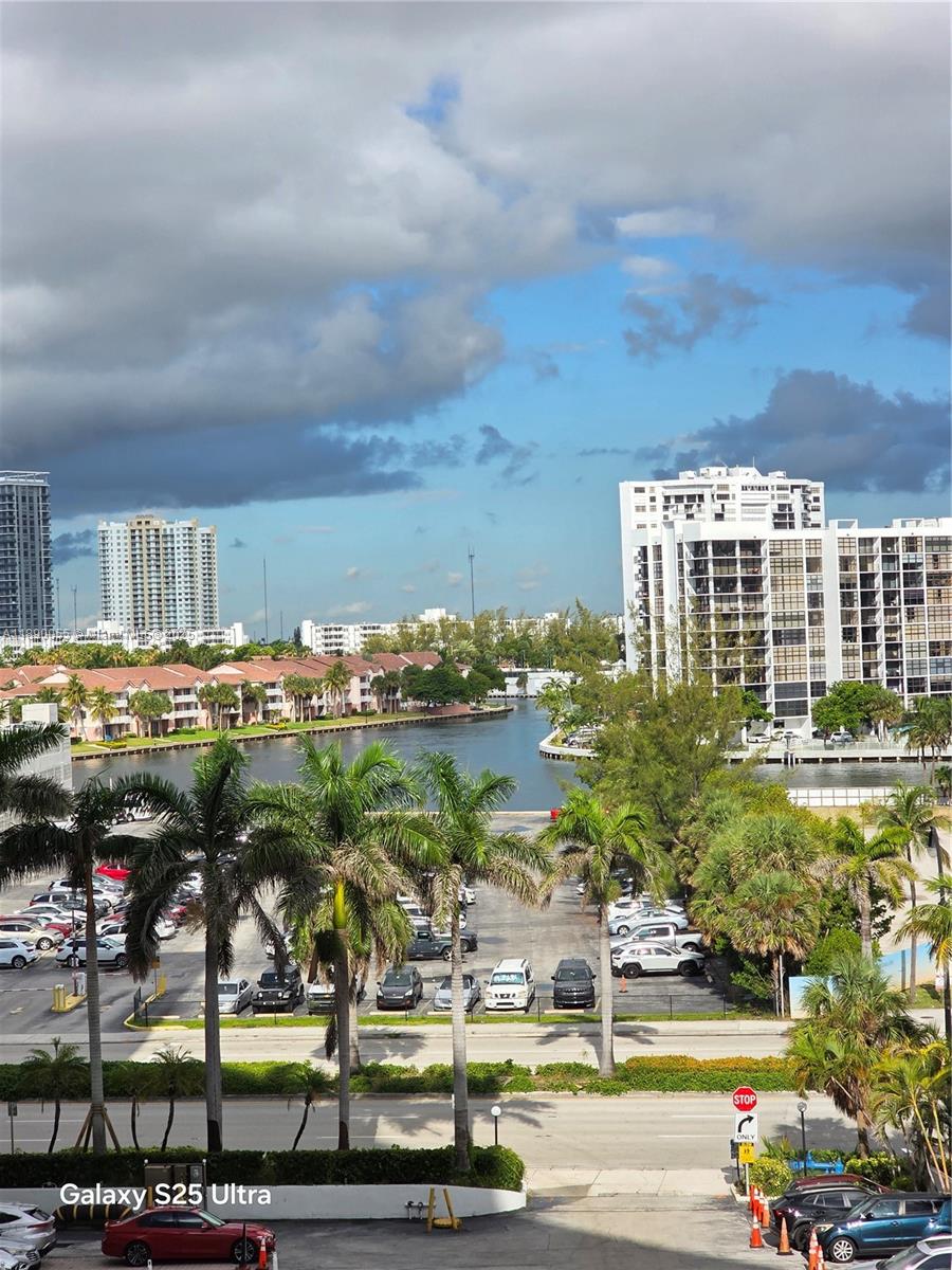 SEA AIR TOWERS CONDO - Residential Lease