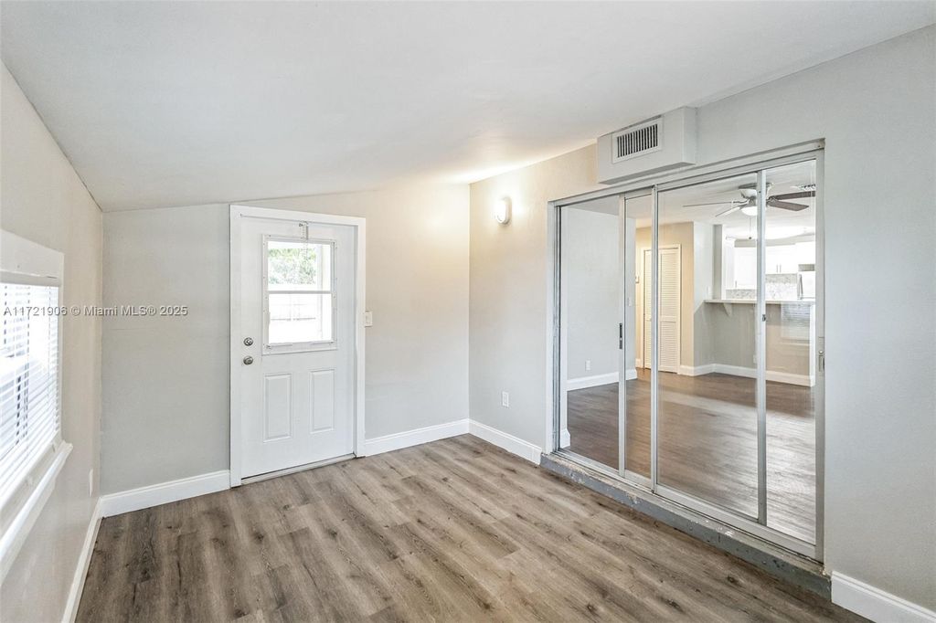 Photo of 226 E Gateway Blvd, Boynton Beach, FL 33435 (MLS # A11721906)