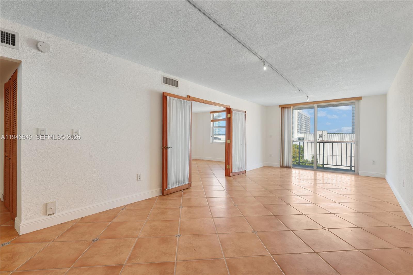 BOSTON PLAZA CONDO - Residential