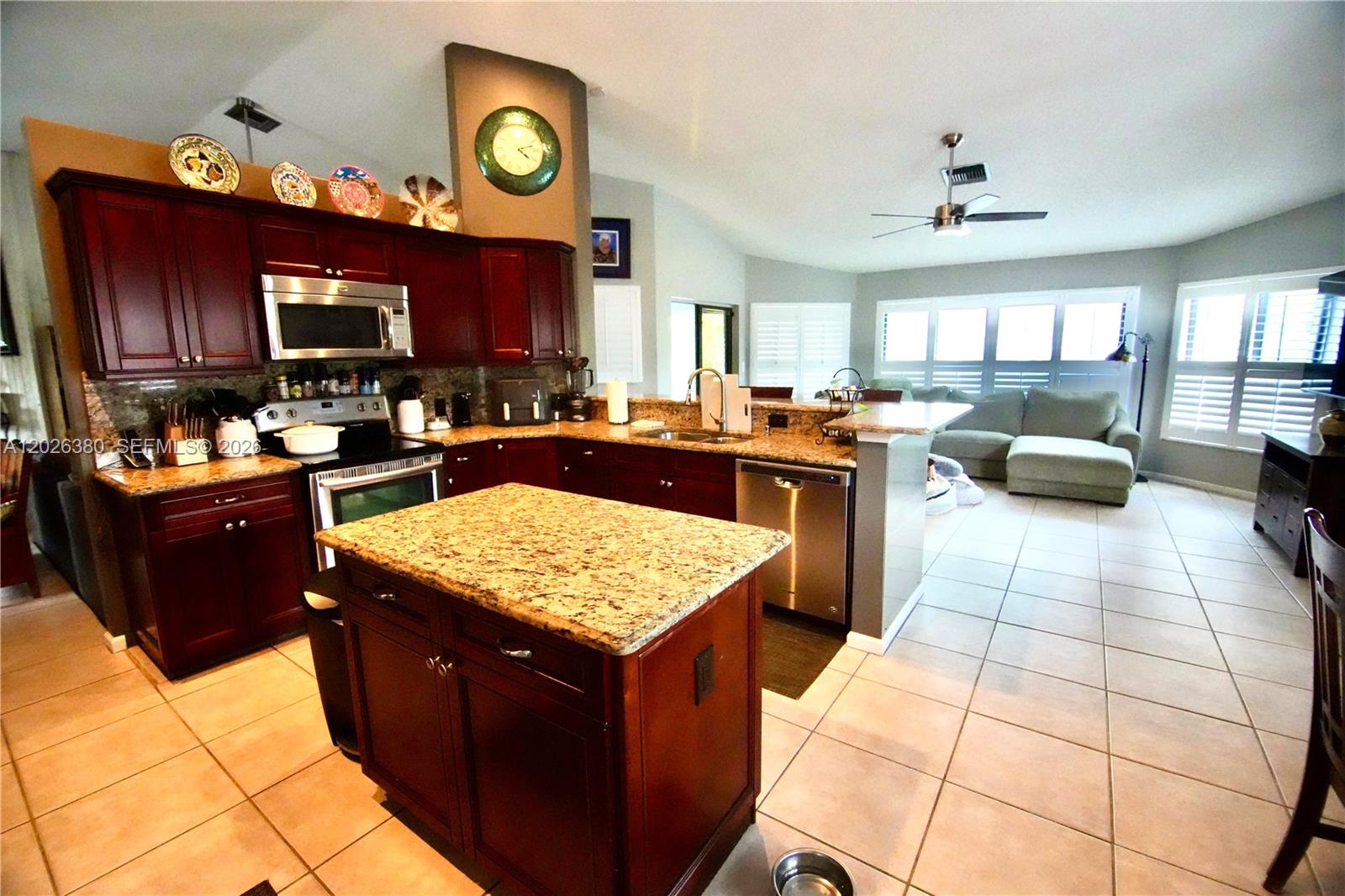 MELALEUCA ISLES - Residential