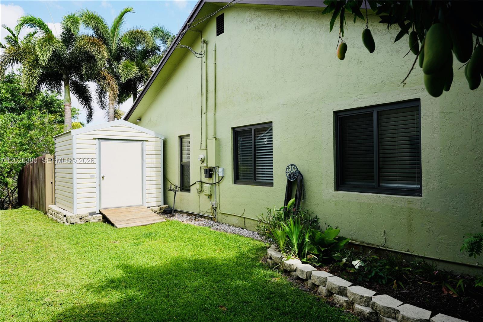 MELALEUCA ISLES - Residential