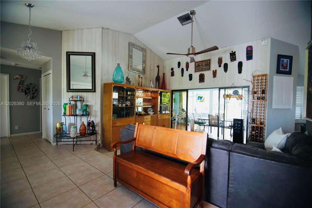 Photo of 150 SW 127th Ave, Plantation, FL 33325 (MLS # A12026380)