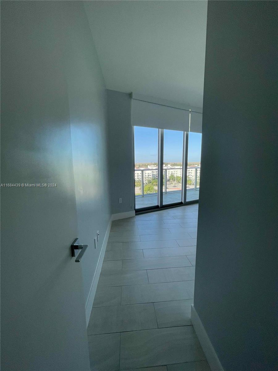 METROPICA NORTH TOWER ONE - Residential