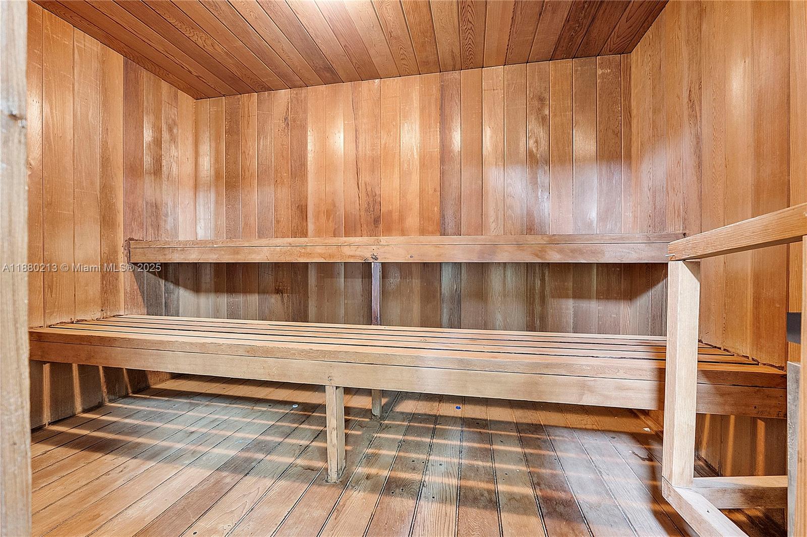 CASTLE APARTMENTS 14 COND - Residential