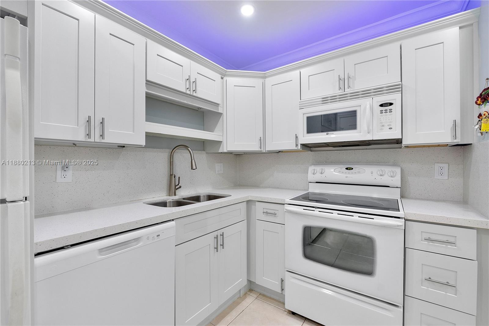 CASTLE APARTMENTS 14 COND - Residential