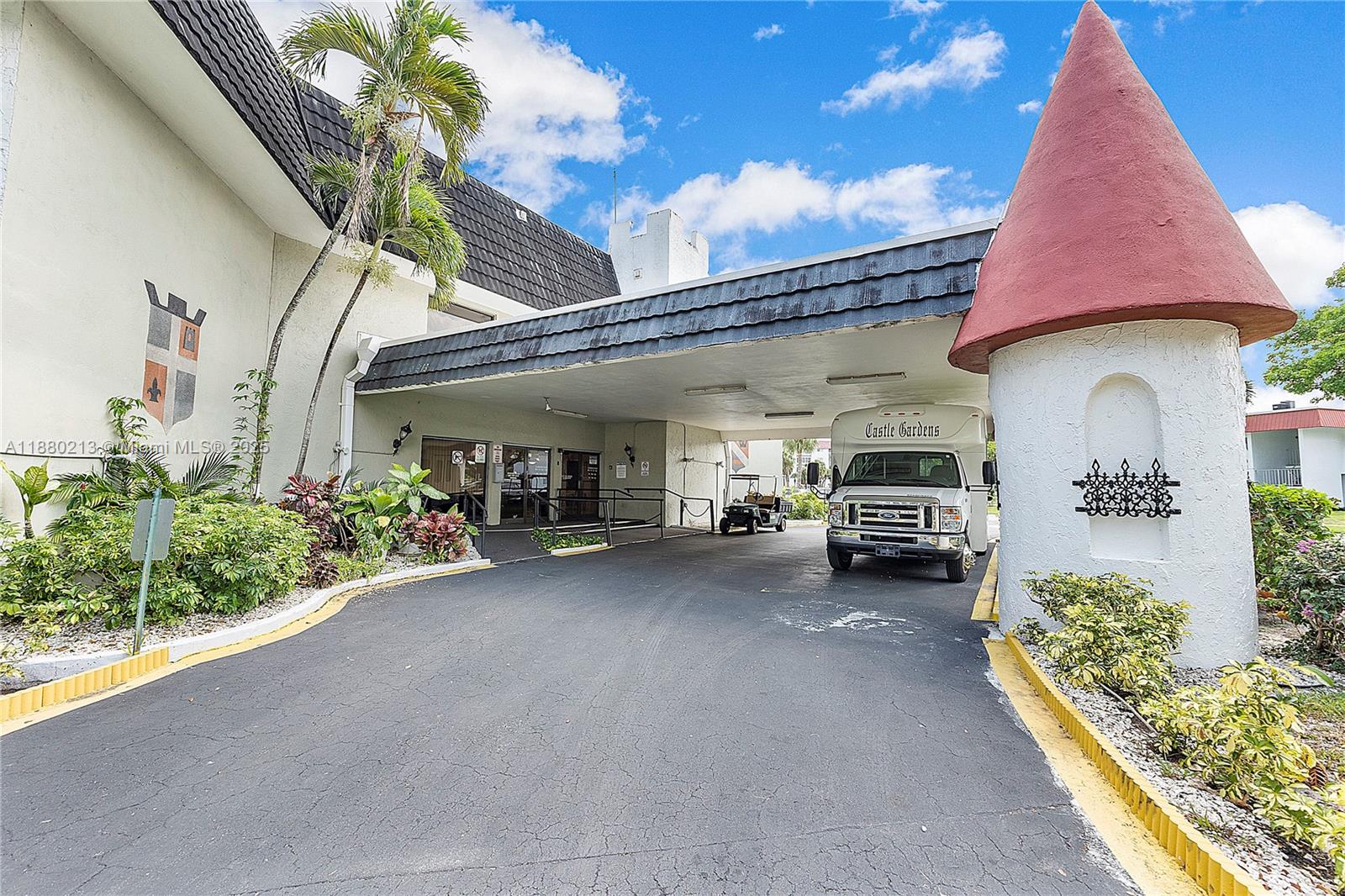 CASTLE APARTMENTS 14 COND - Residential