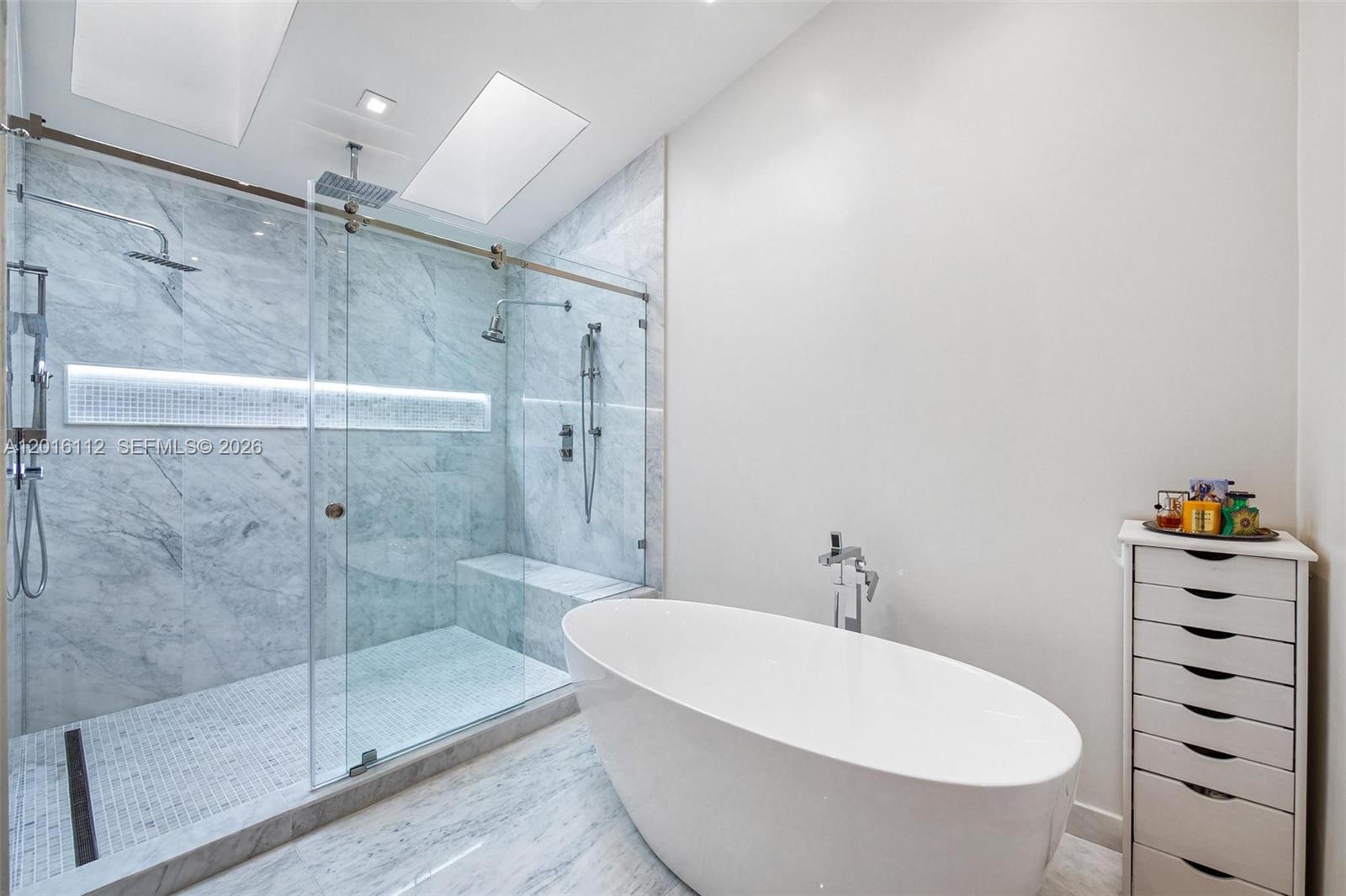 L HERMITAGE - Residential