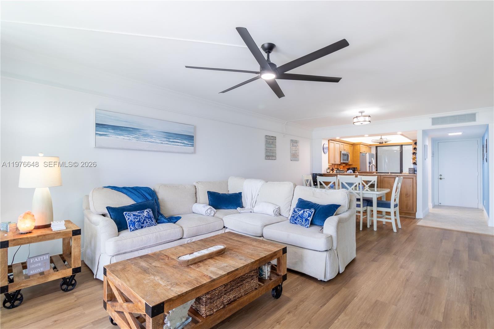 THE PALMS OF BAY BEACH - Residential Lease