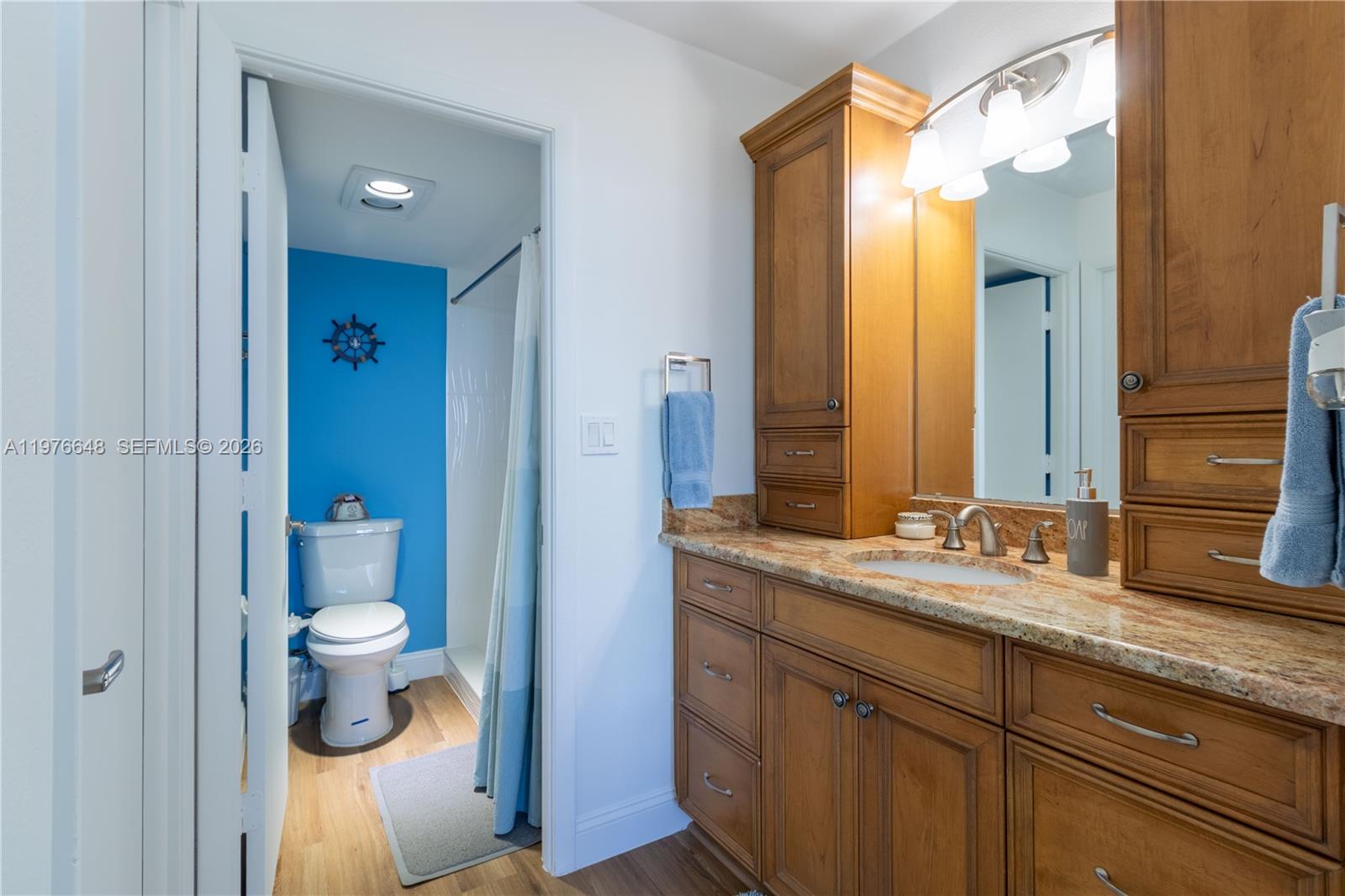 THE PALMS OF BAY BEACH - Residential Lease