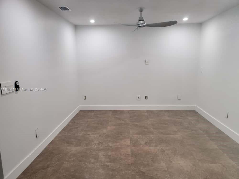 PIERPOINTE EAST CONDO ONE - Residential Lease