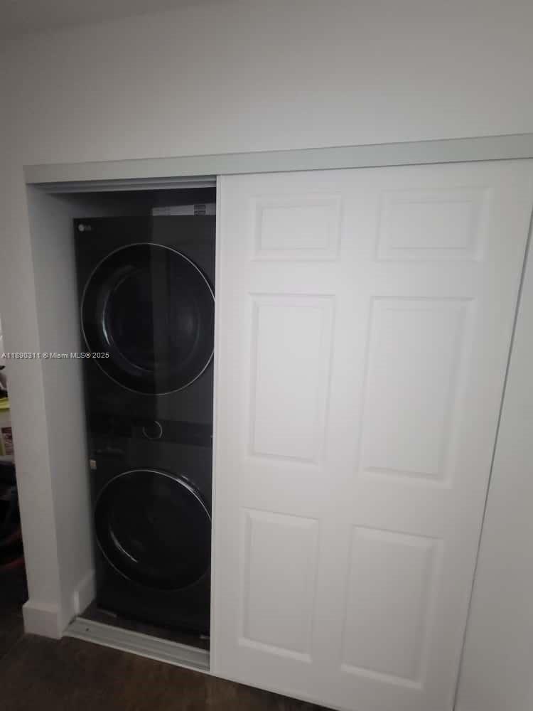 PIERPOINTE EAST CONDO ONE - Residential Lease