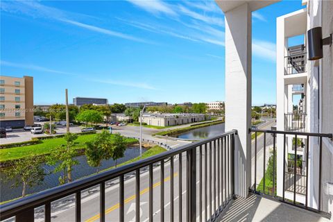 Photo of 8001 NW 41st St #F-303, Doral, FL 33166 (MLS # A11914546)