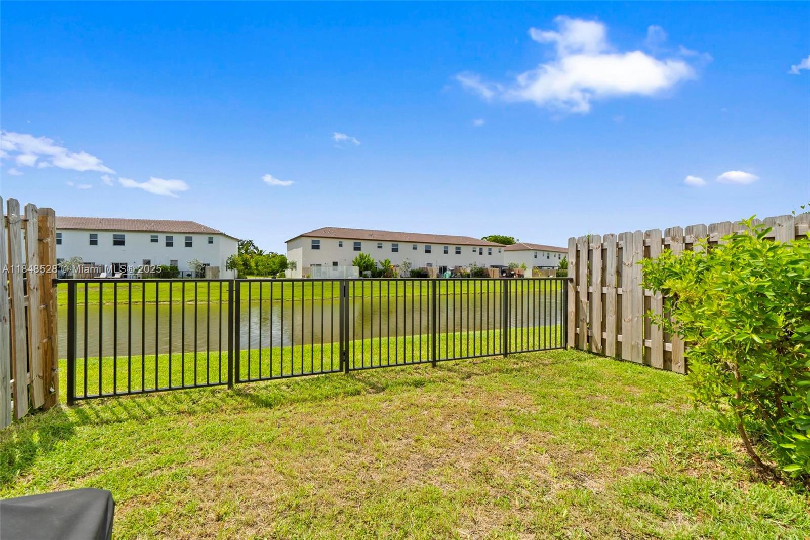 GOLF PARK SEC 1 - Residential