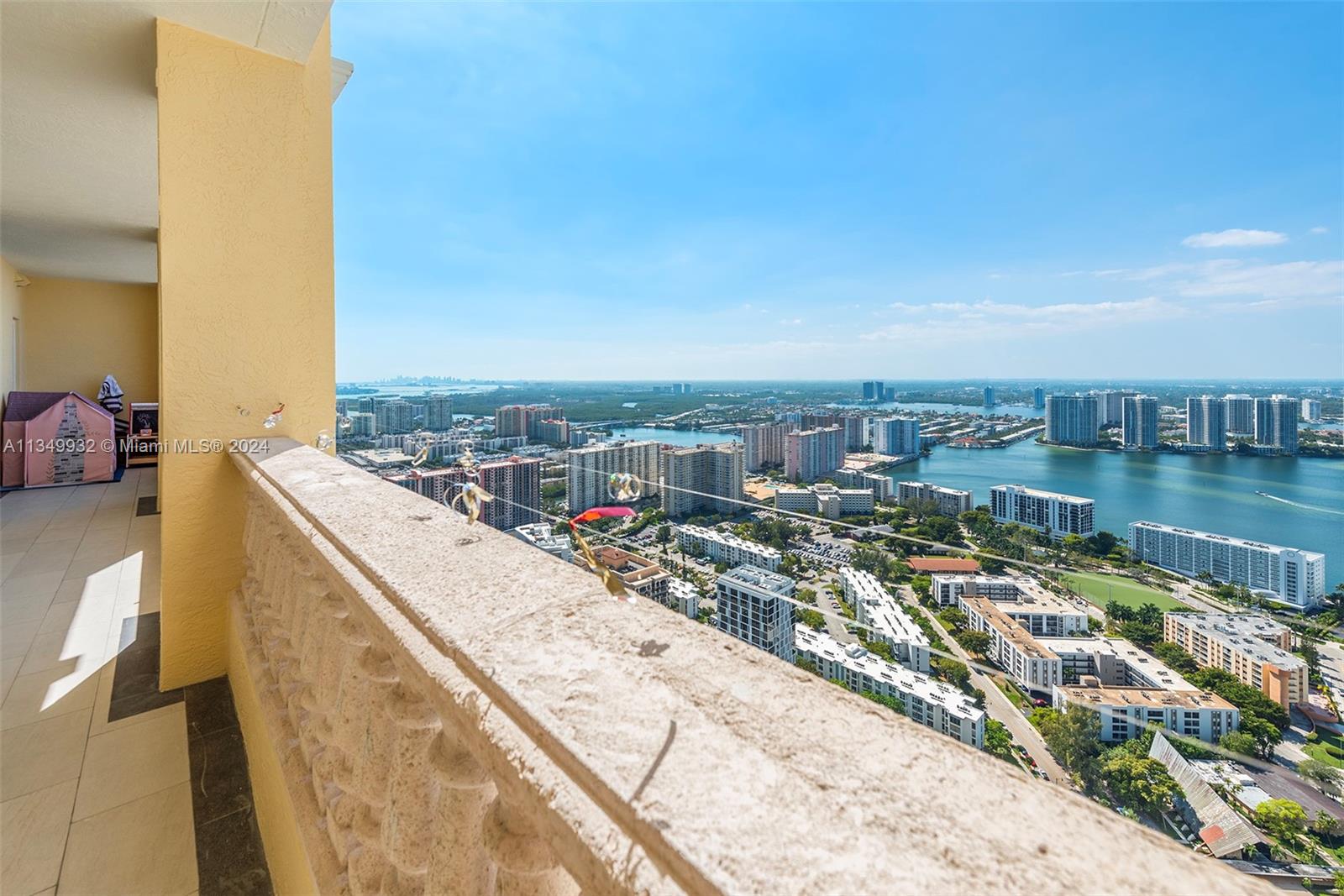 ACQUALINA OCEAN RESIDENCE - Residential