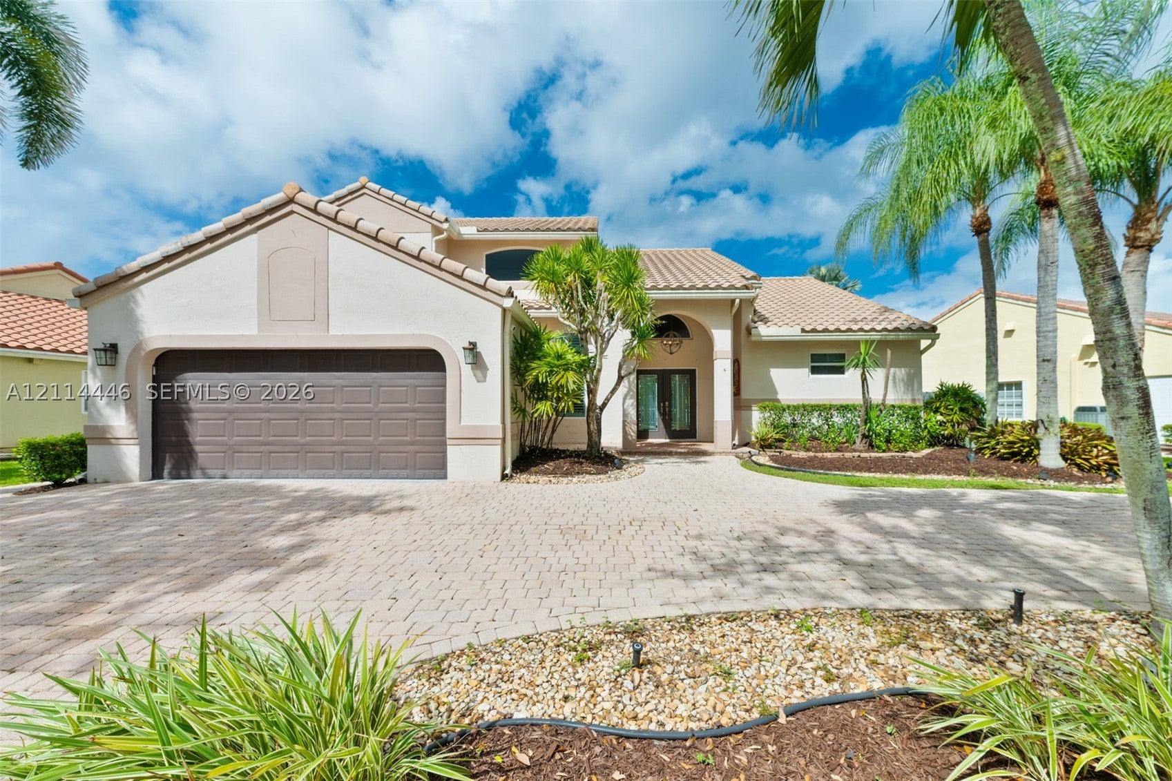 651 Verona Pl
