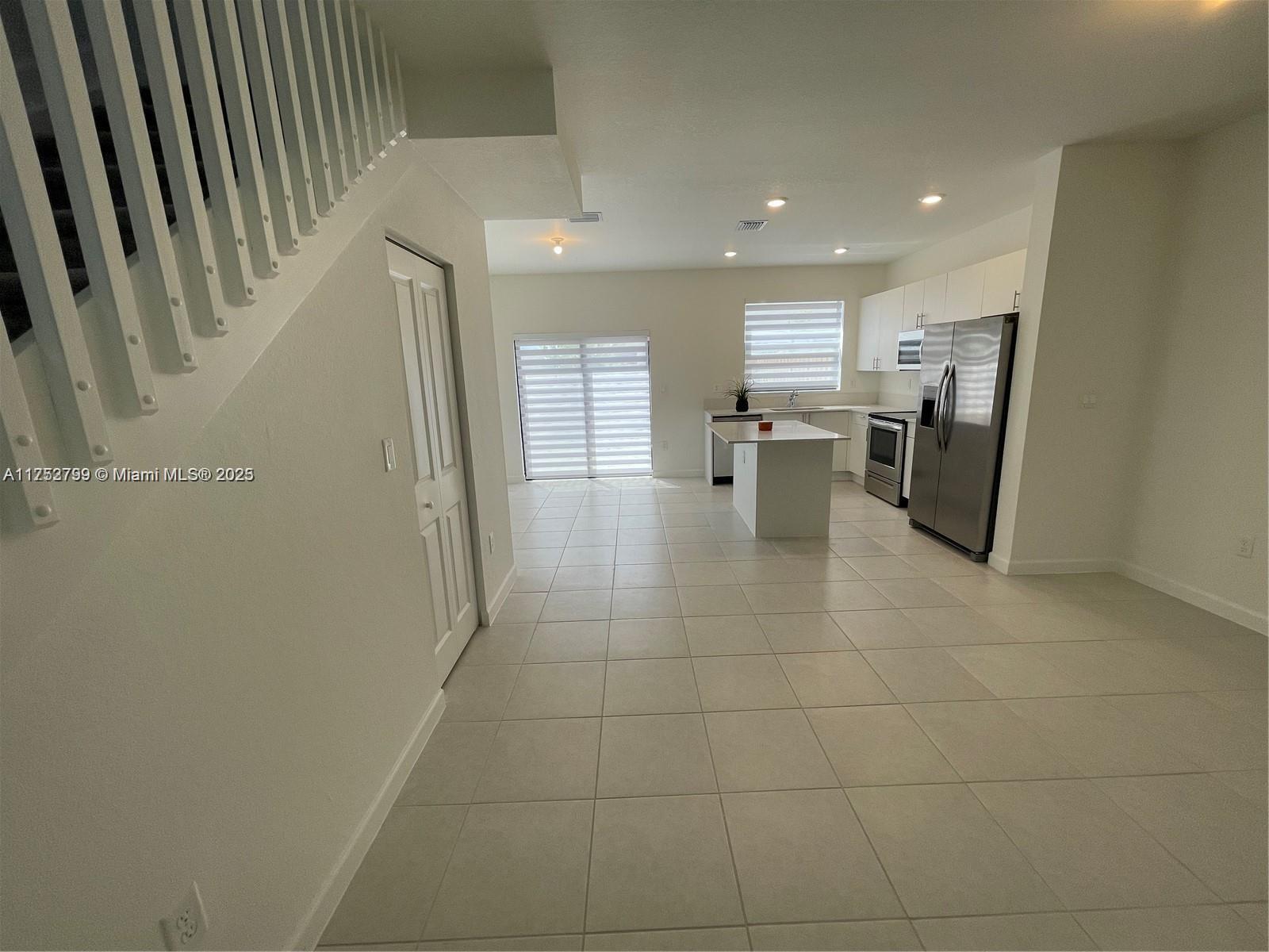 SIENNA RESERVA - Residential Lease