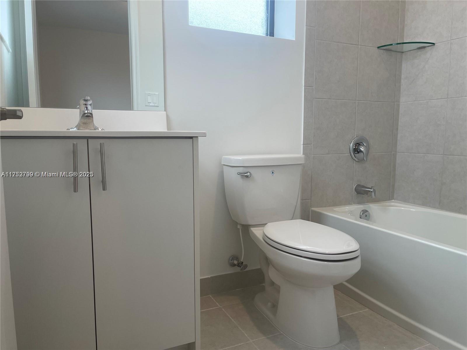 SIENNA RESERVA - Residential Lease
