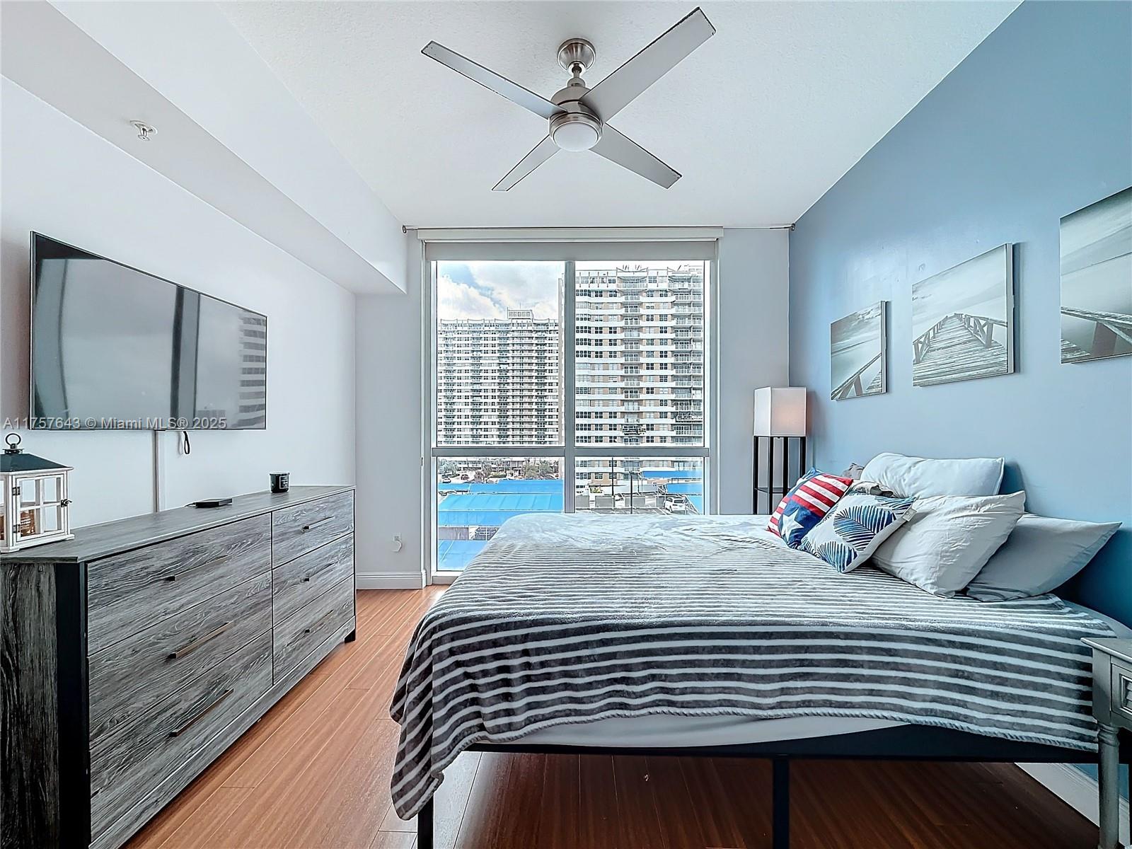 OCEAN MARINE YACHT CLUB C - Residential