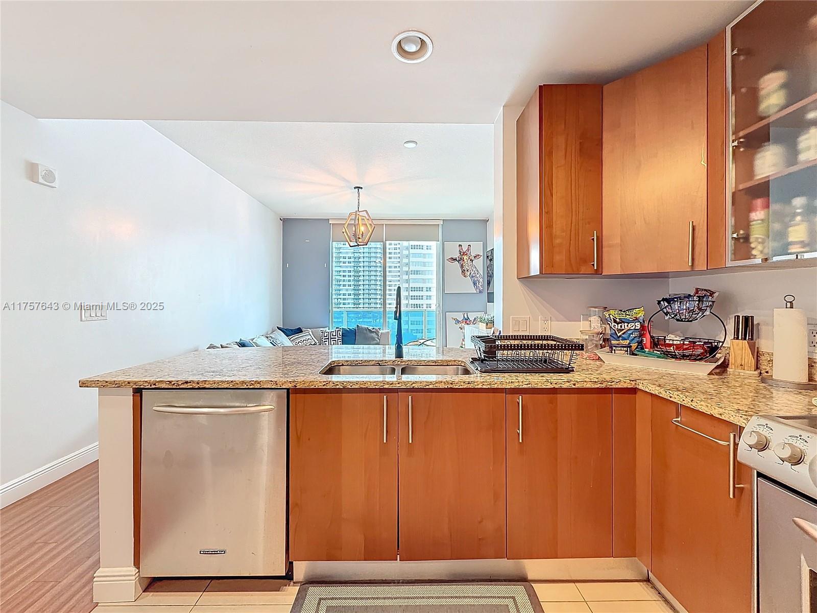 OCEAN MARINE YACHT CLUB C - Residential