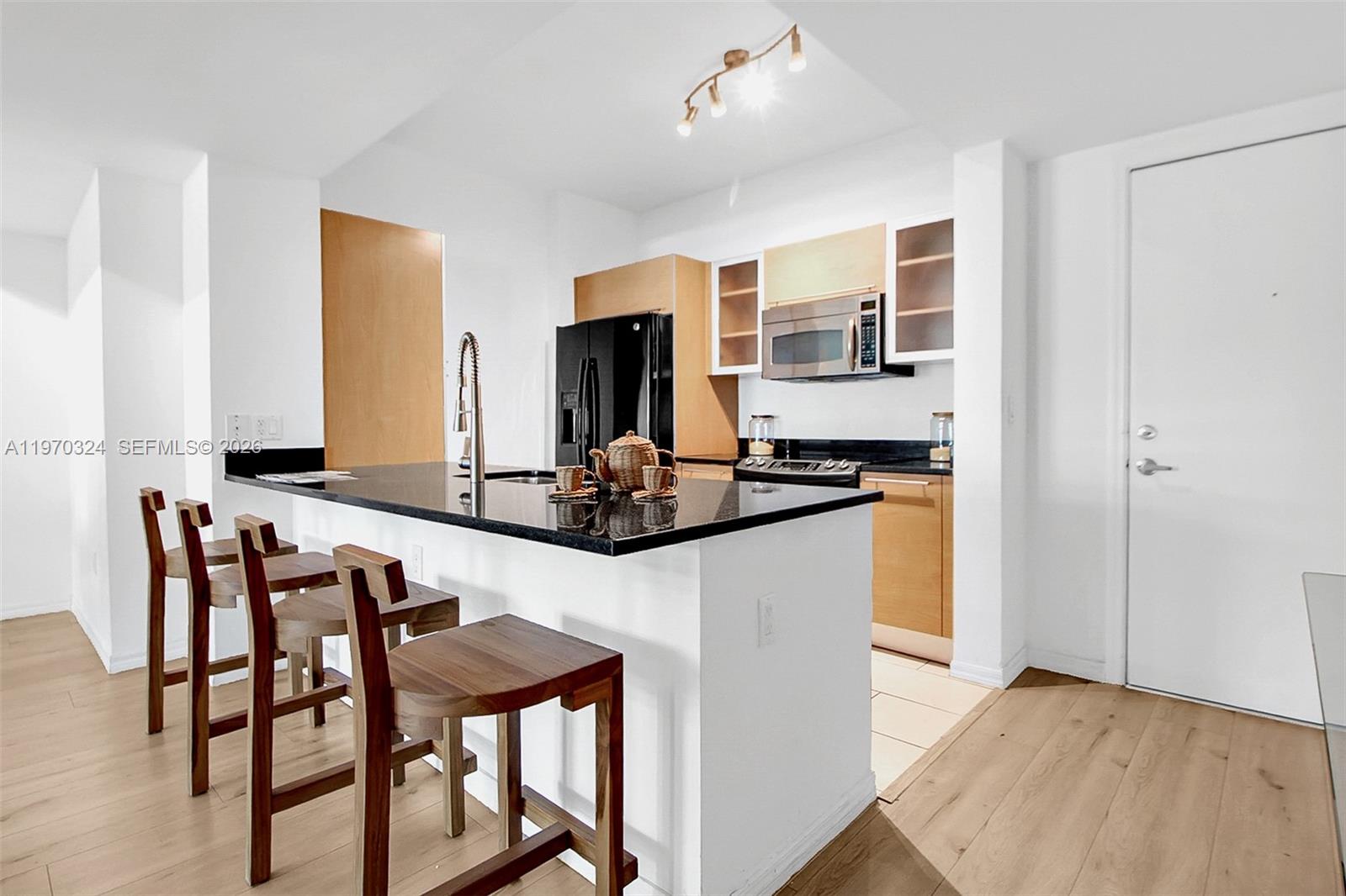 THE PLAZA 901 BRICKELL CO - Residential