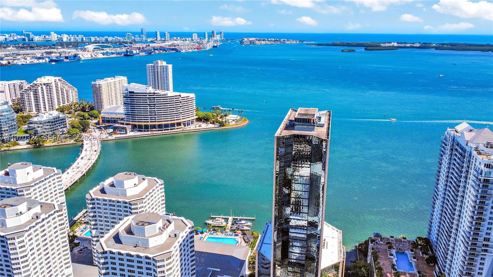 THE PLAZA 901 BRICKELL CO - Residential