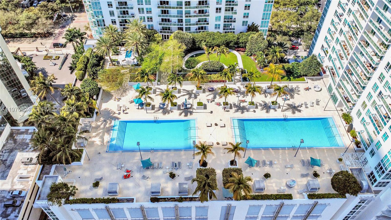 THE PLAZA 901 BRICKELL CO - Residential