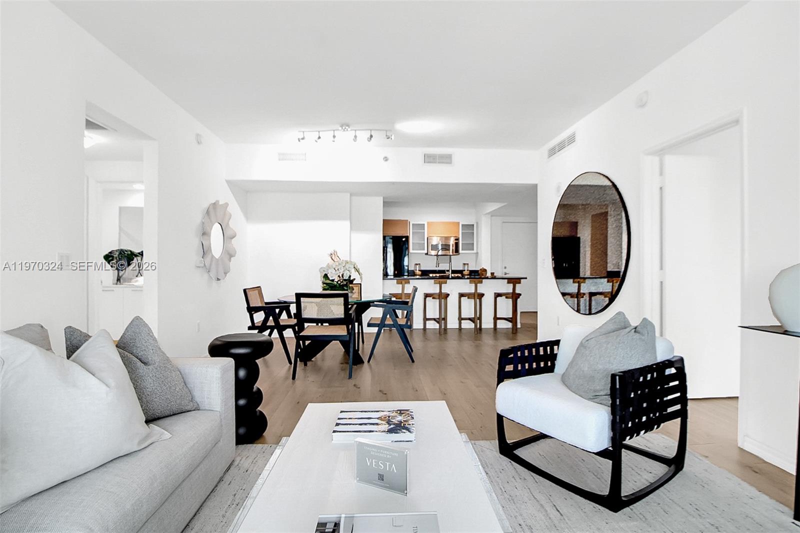 THE PLAZA 901 BRICKELL CO - Residential