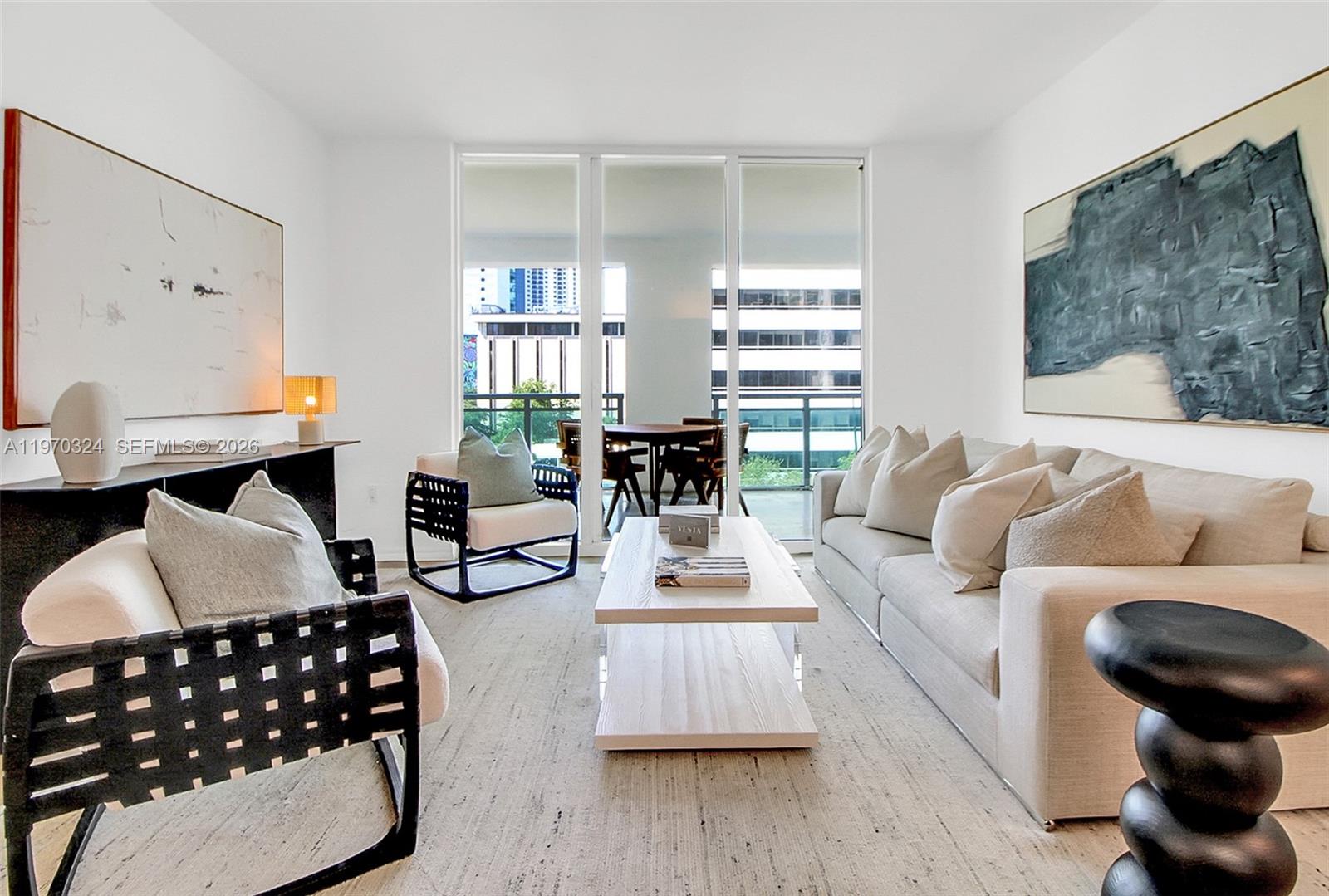 THE PLAZA 901 BRICKELL CO - Residential