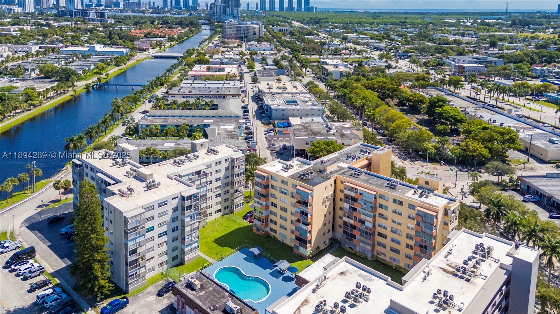 16400 NE 17th Ave 601, North Miami Beach FL 33162