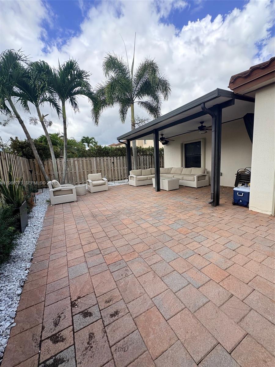 VENETIAN PARC WEST - Residential