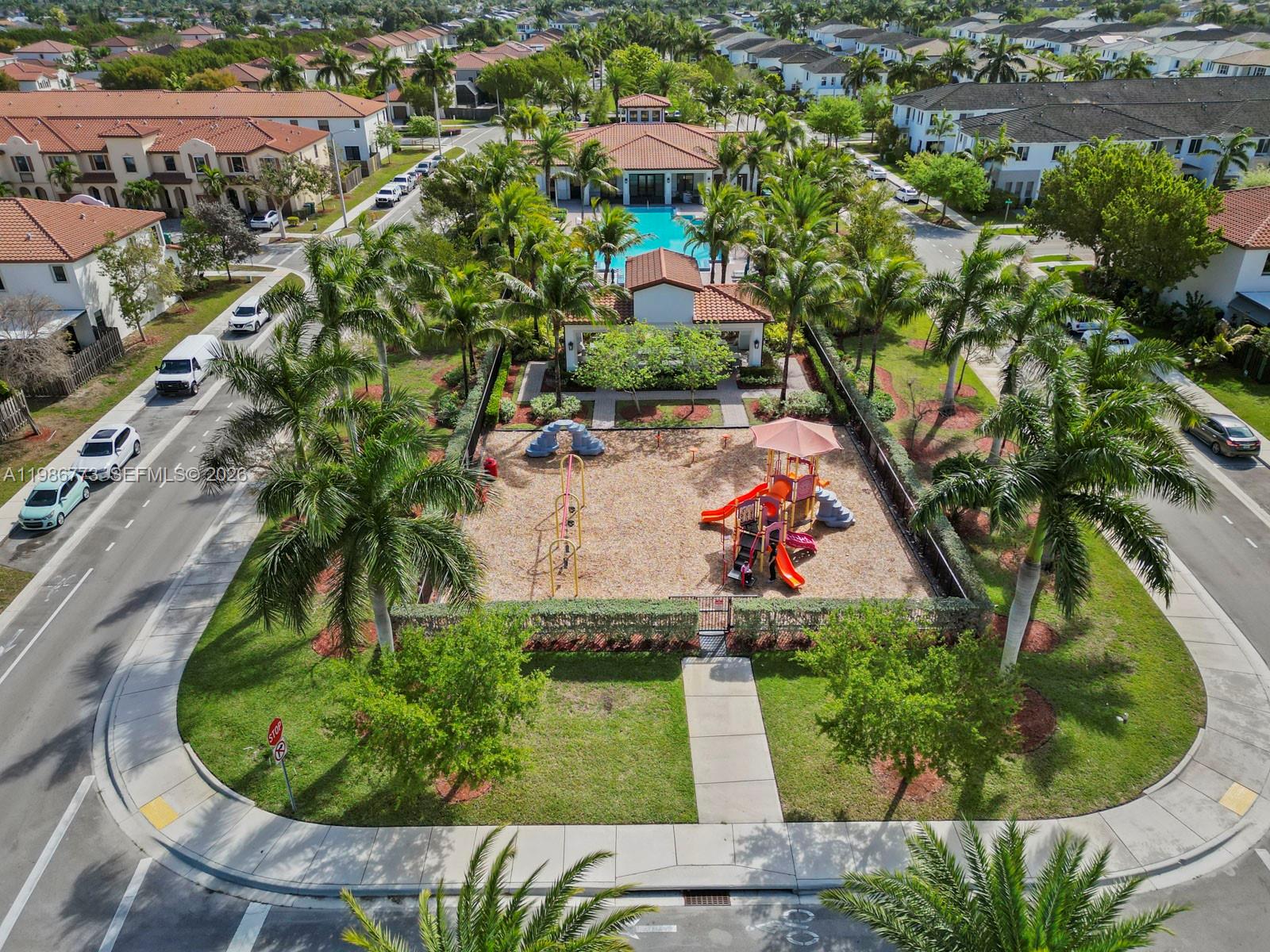 VENETIAN PARC WEST - Residential