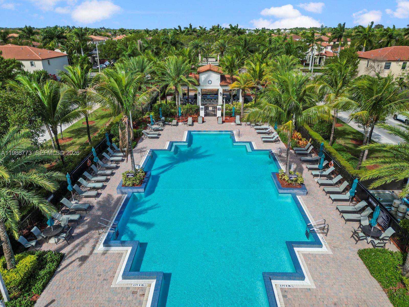 VENETIAN PARC WEST - Residential