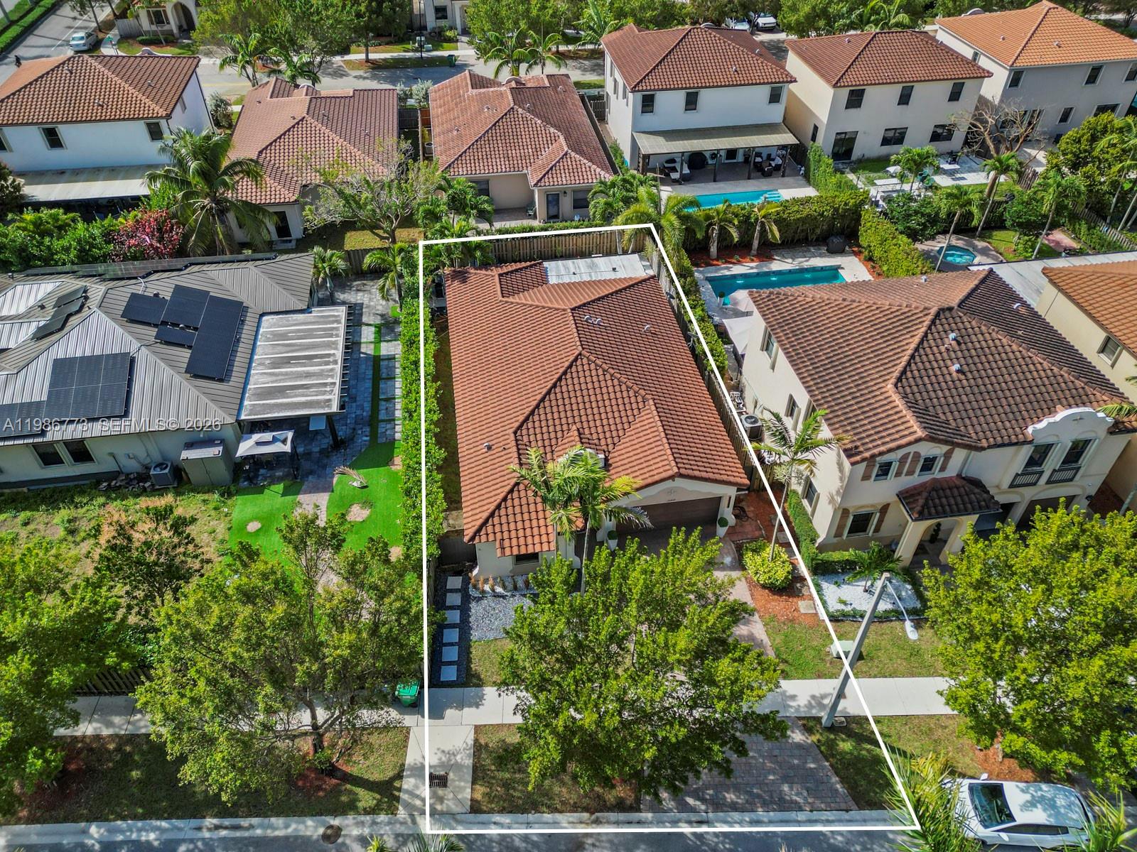 VENETIAN PARC WEST - Residential