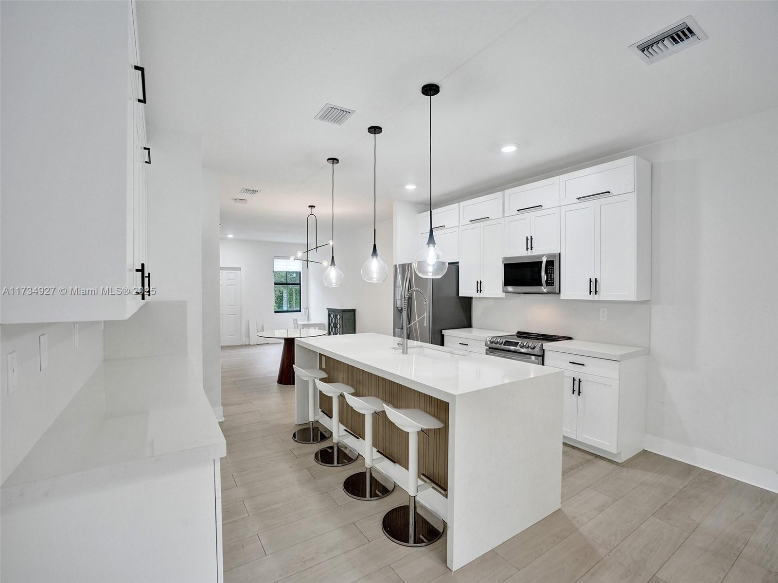 Photo 1 of 1518 Sw 29th St, Fort Lauderdale, Florida, $3,780, Web #: 11734927