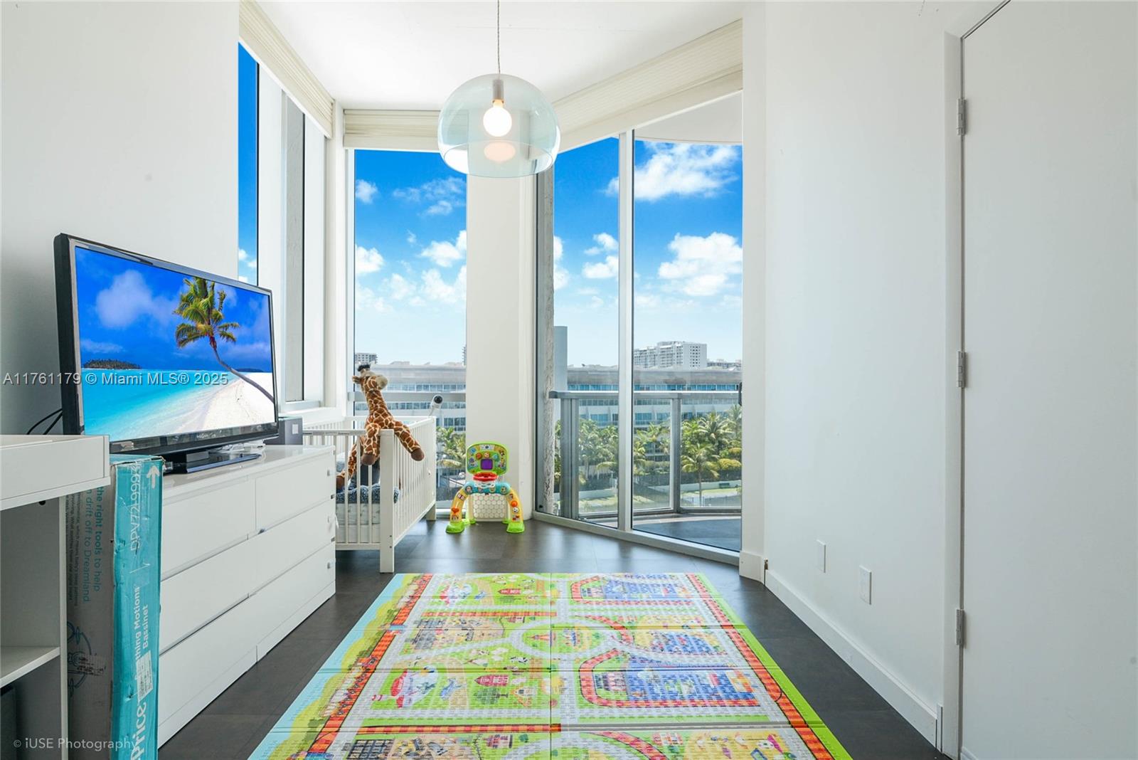 UPTOWN MARINA LOFTS CONDO - Residential