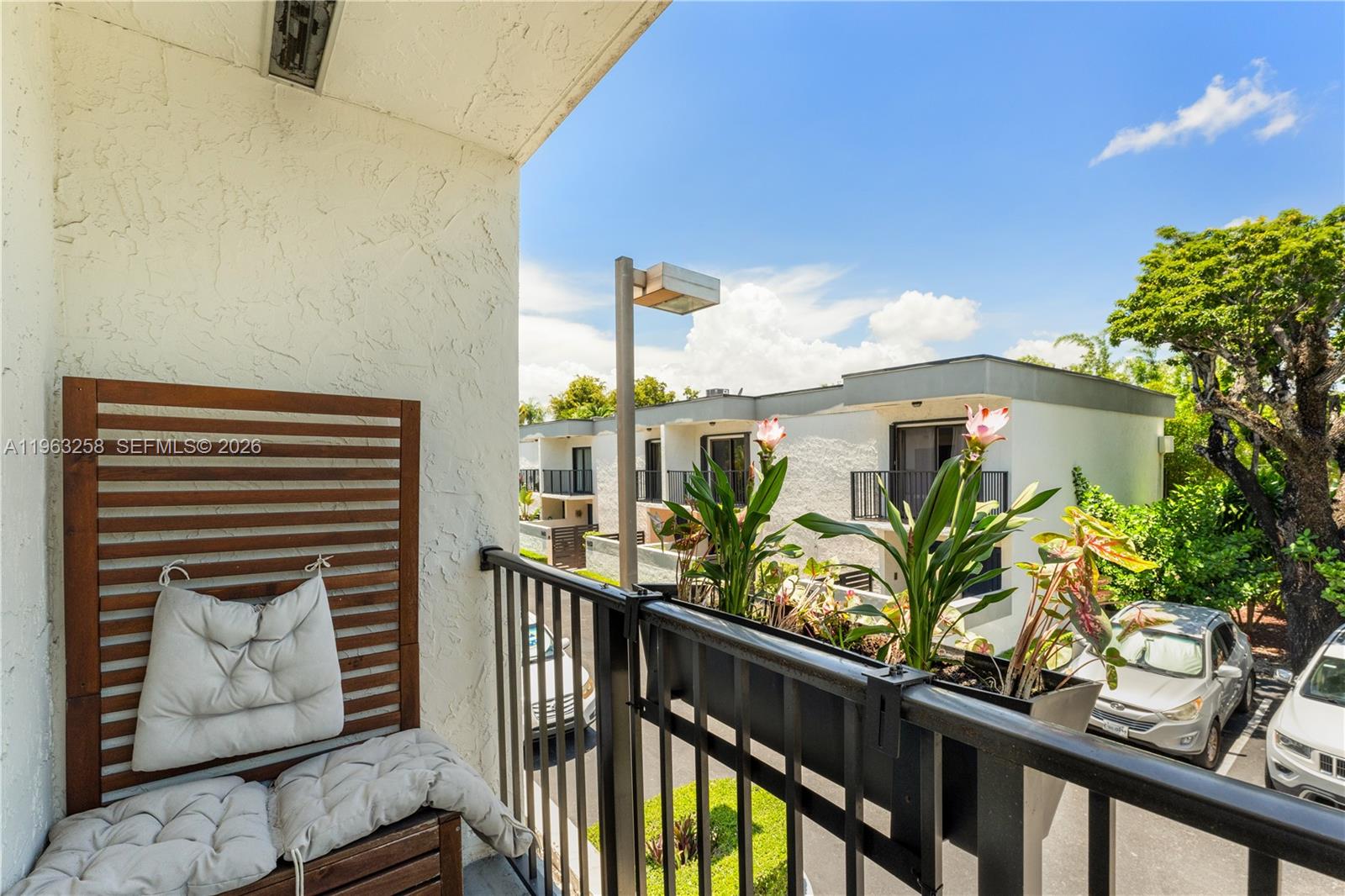 GROVE PARADISE CONDO - Residential