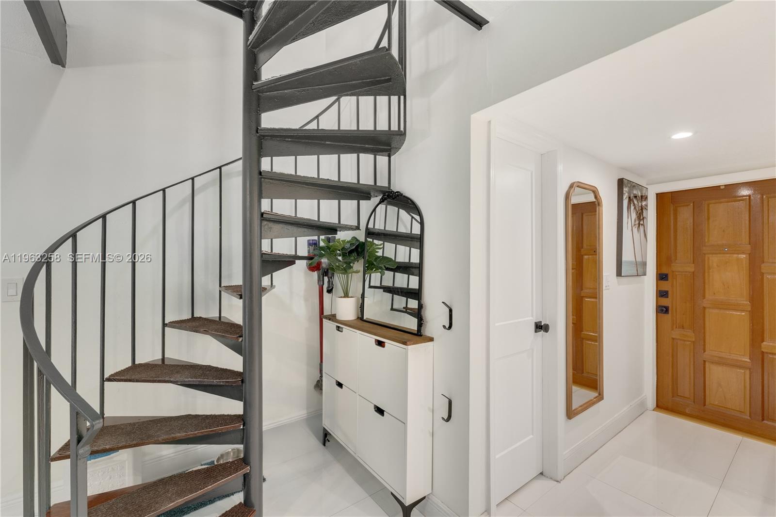 GROVE PARADISE CONDO - Residential