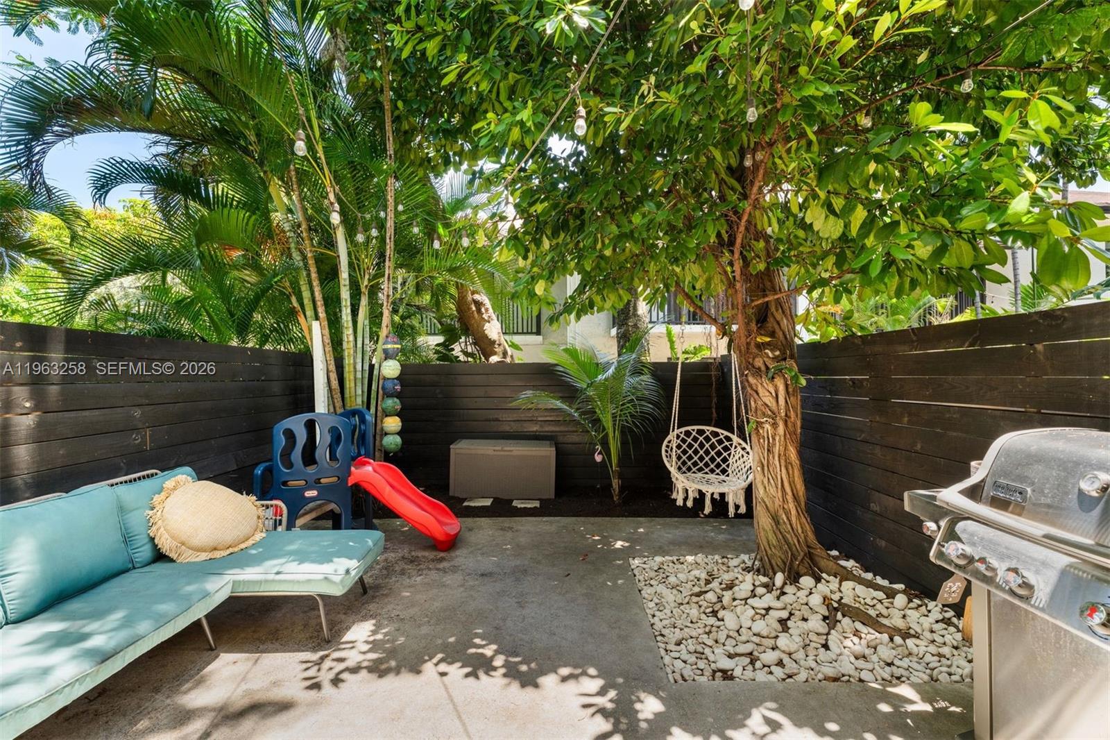 GROVE PARADISE CONDO - Residential