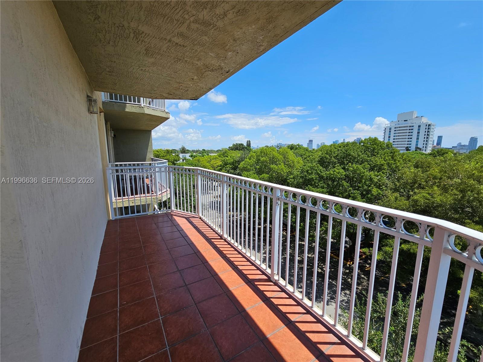 MARBELLA CONDO - Residential