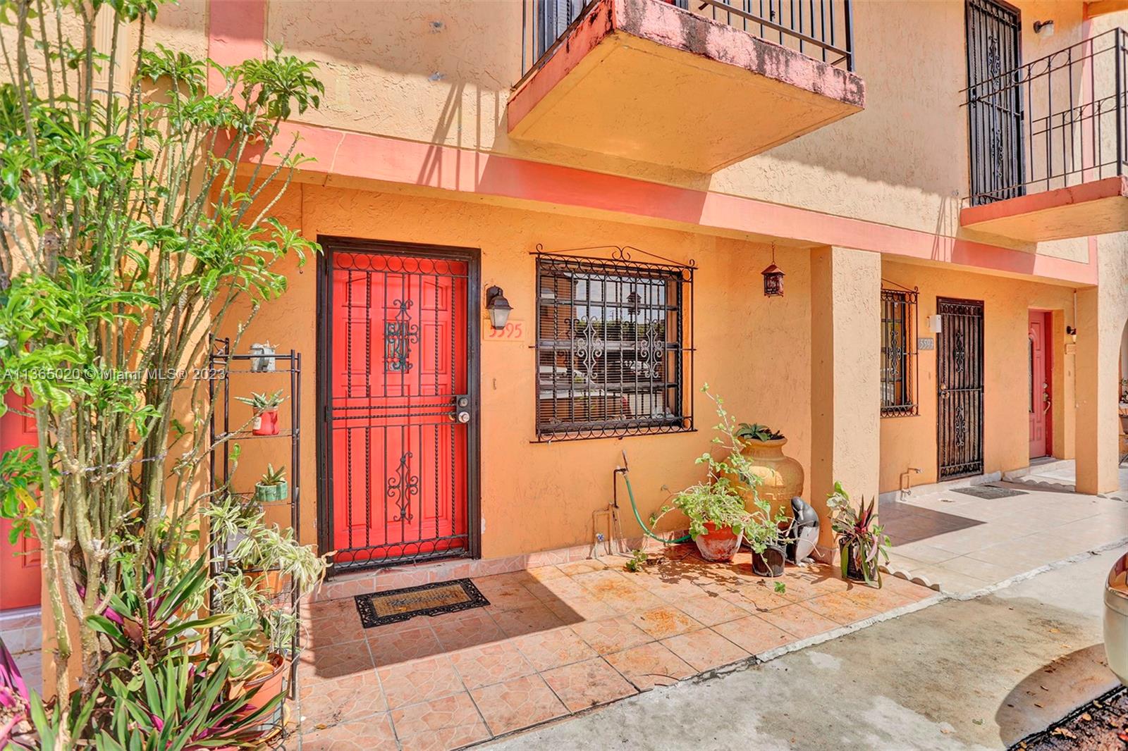 Photo 1 of 20 of 5595 W 22nd Ct 17A condo