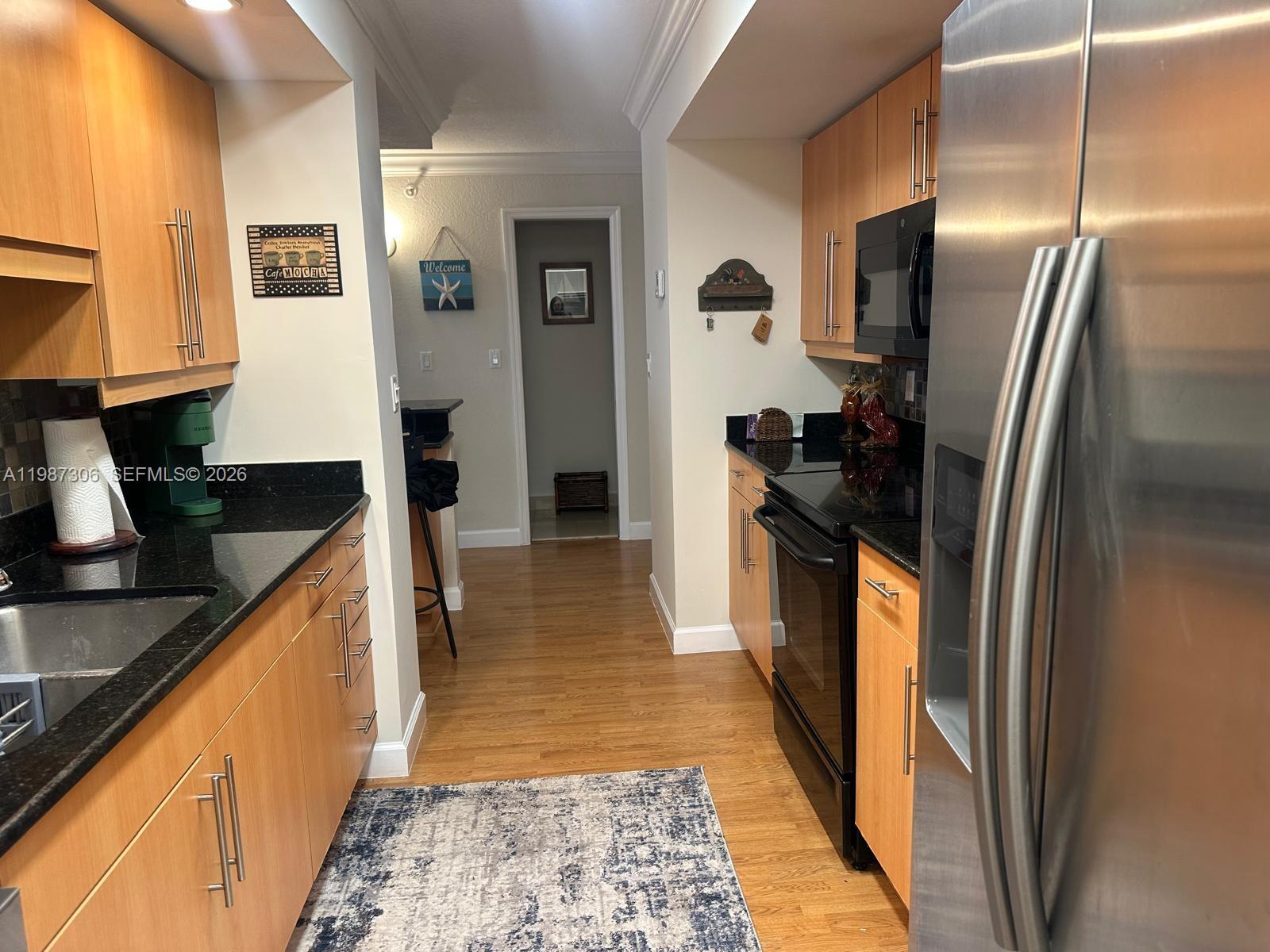 THE COLLINS CONDO - Residential Lease