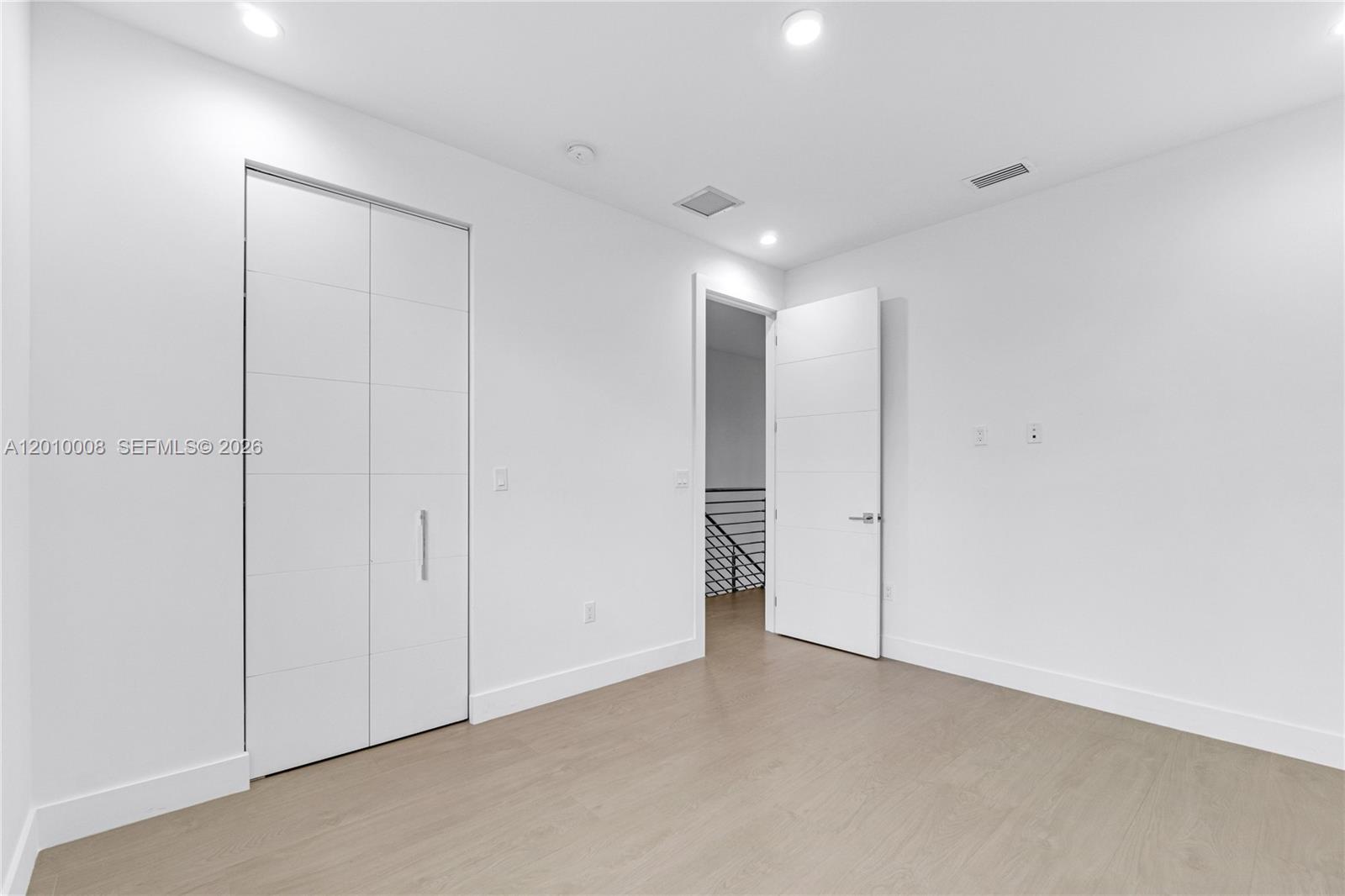 CORAL WAY CENTER AMD - Residential