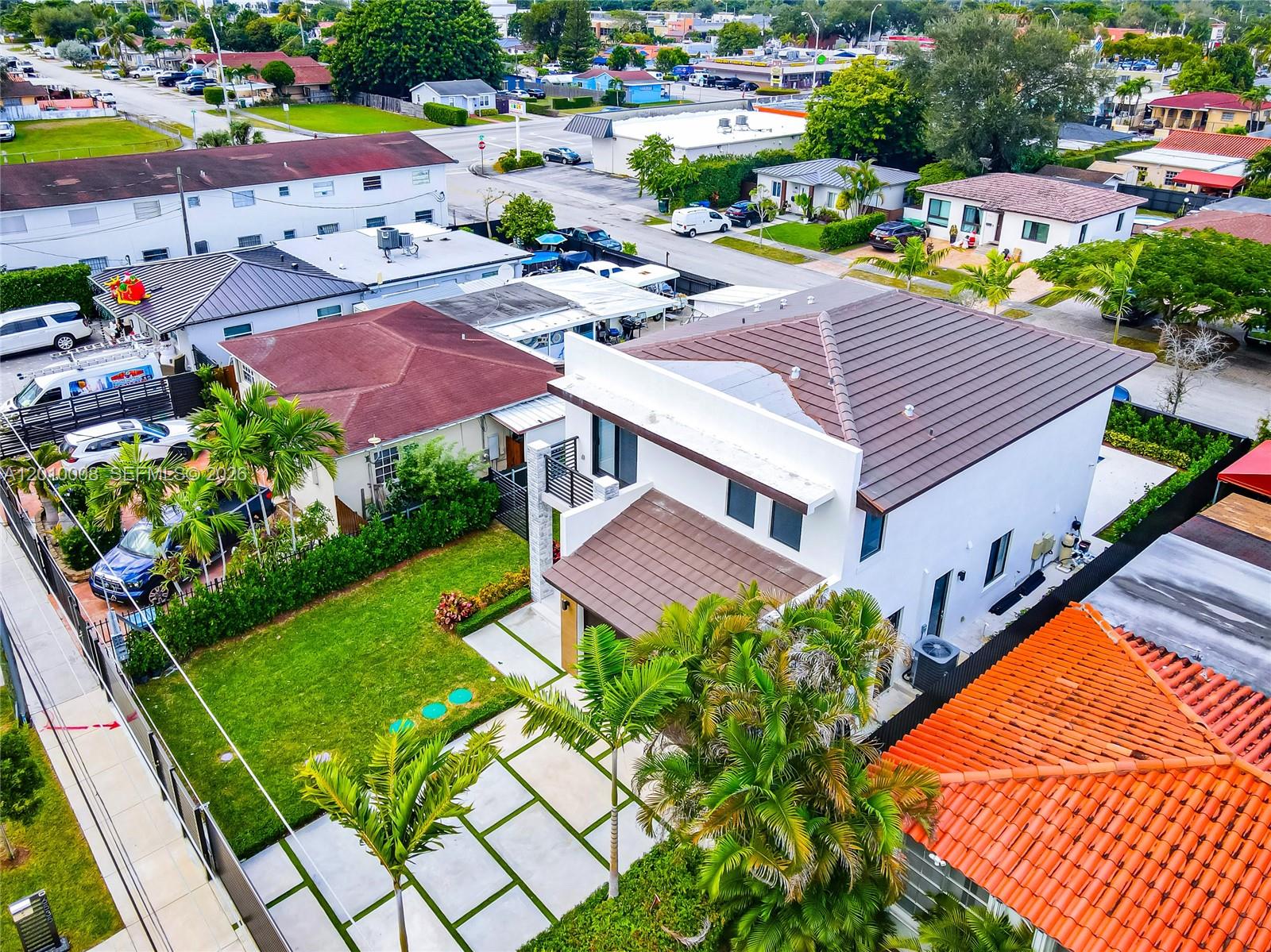 CORAL WAY CENTER AMD - Residential