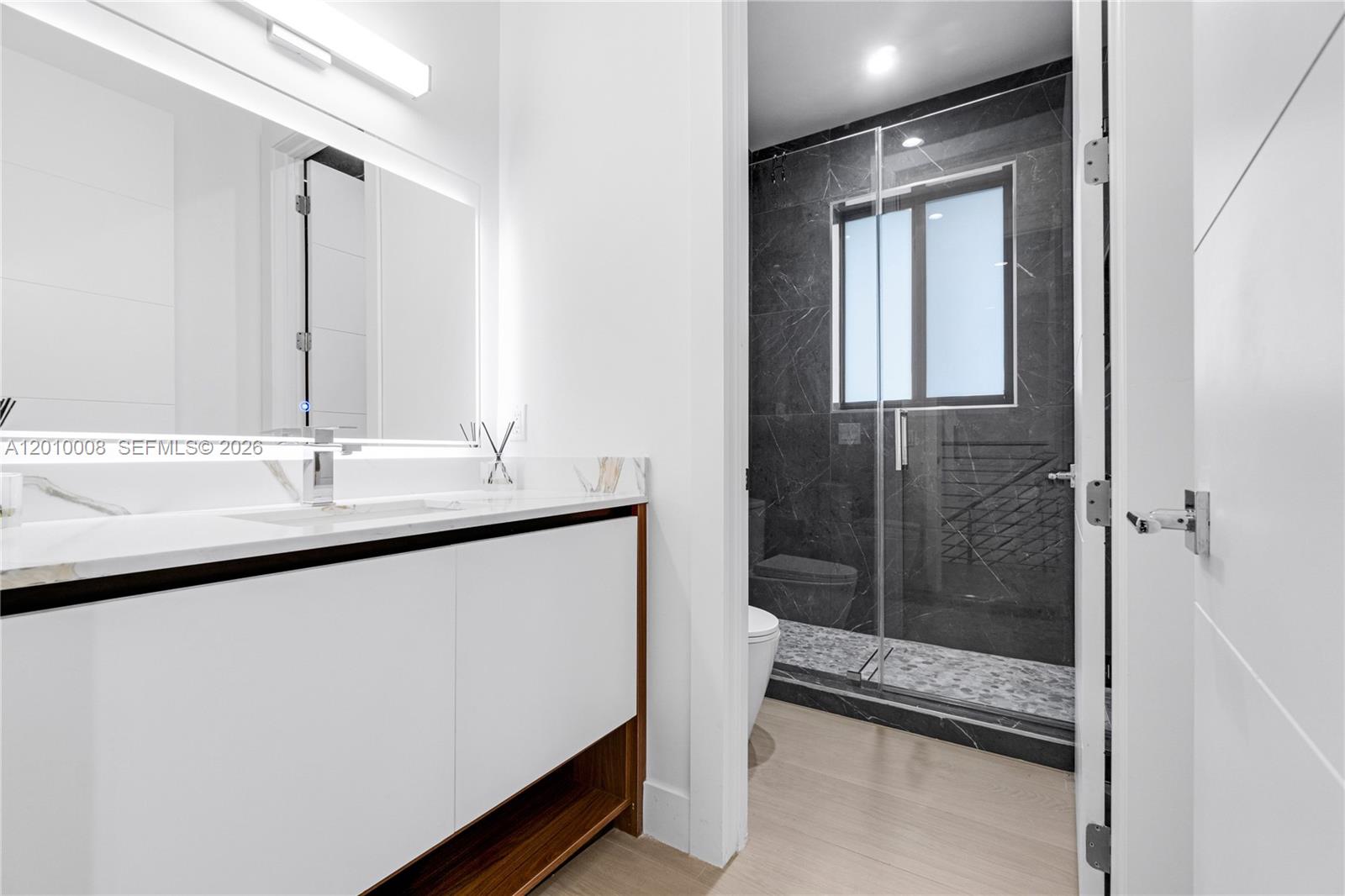 CORAL WAY CENTER AMD - Residential