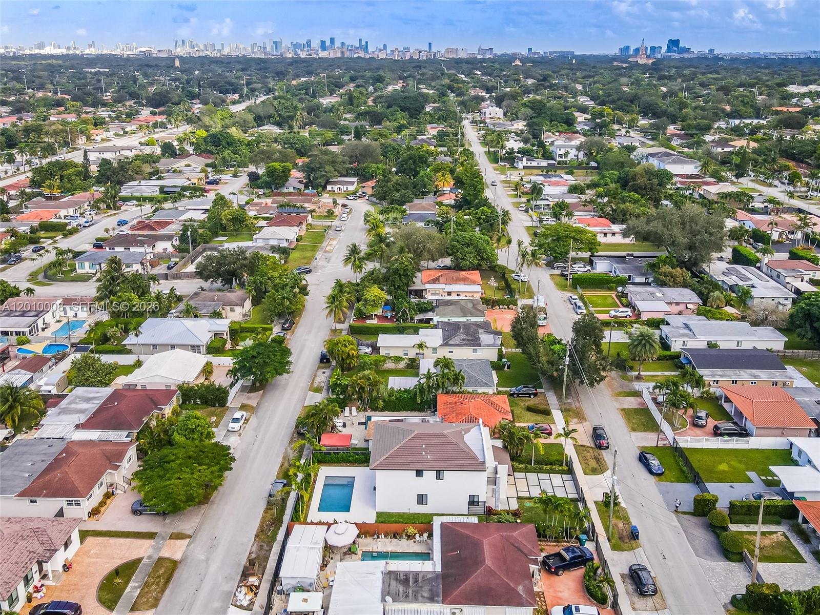 CORAL WAY CENTER AMD - Residential