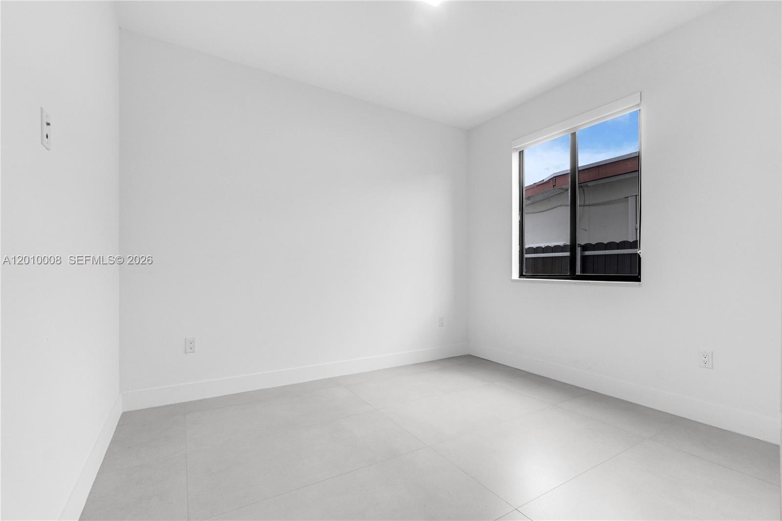 CORAL WAY CENTER AMD - Residential