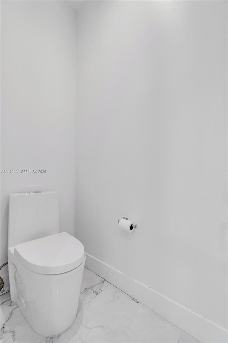 CORAL WAY CENTER AMD - Residential