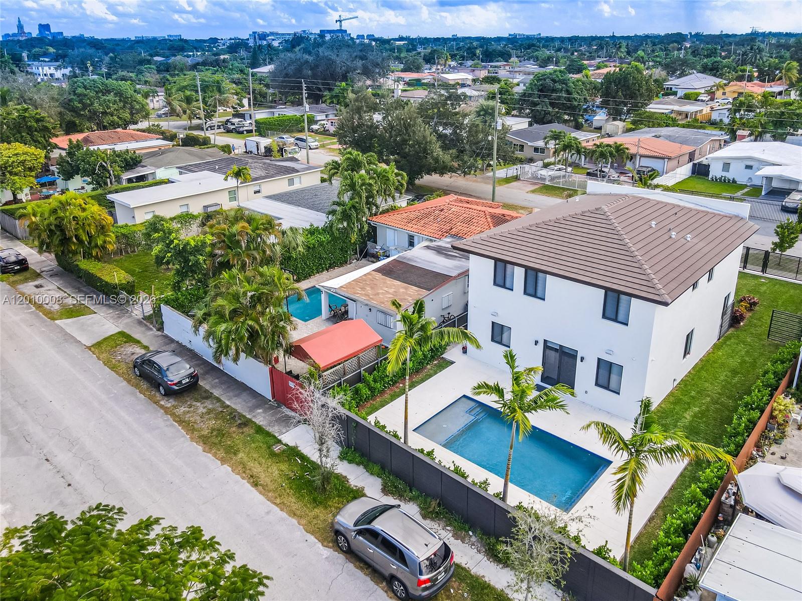CORAL WAY CENTER AMD - Residential