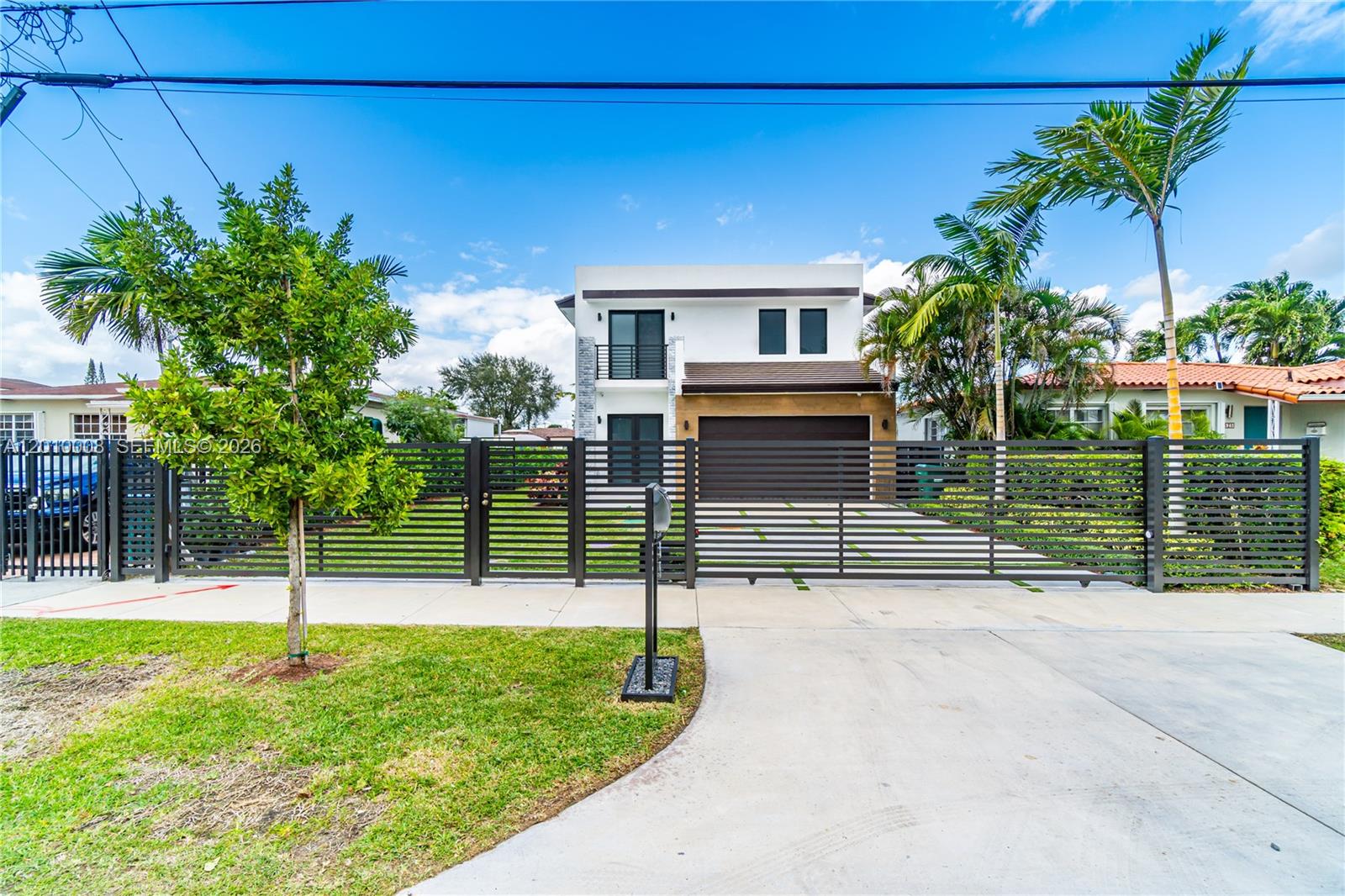 CORAL WAY CENTER AMD - Residential