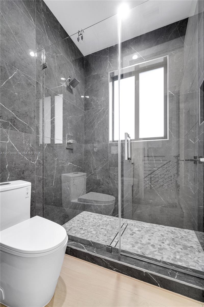 CORAL WAY CENTER AMD - Residential